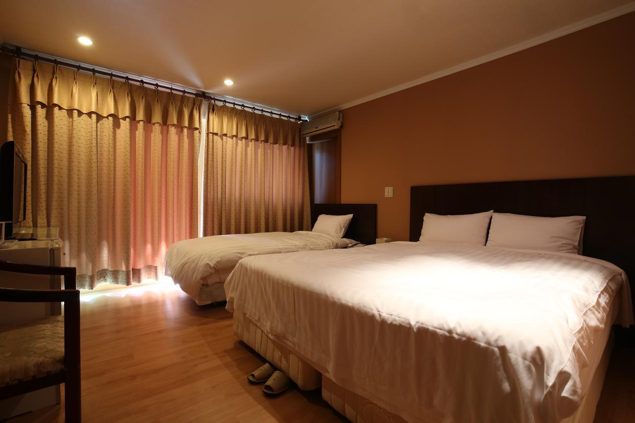 Lake Hills Hotel Songnisan Boeun Zewnętrze zdjęcie