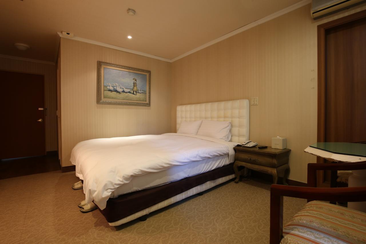 Lake Hills Hotel Songnisan Boeun Zewnętrze zdjęcie